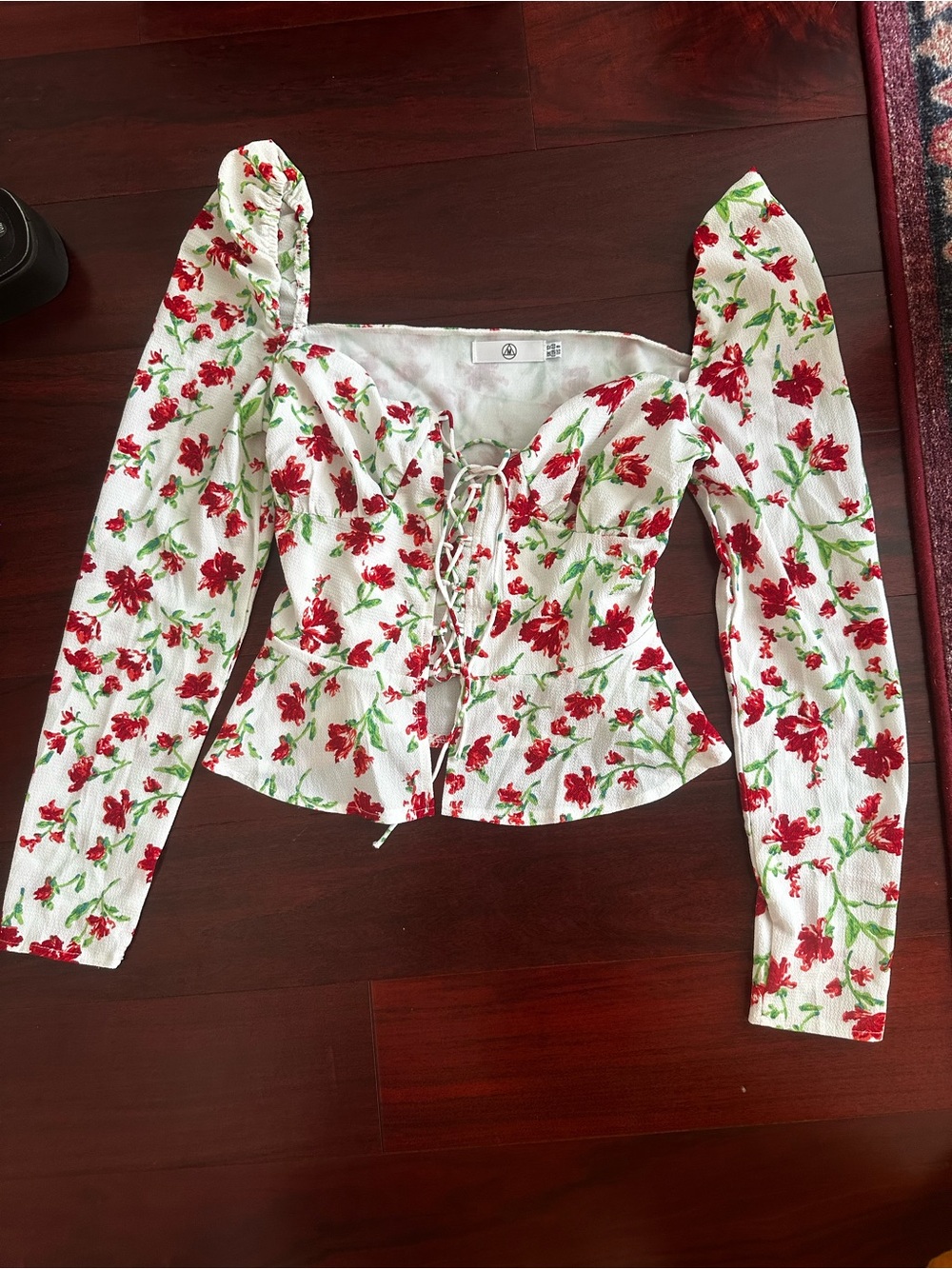 Forever 21 White Floral Lace-Up Corset Blouse with Red Flowers